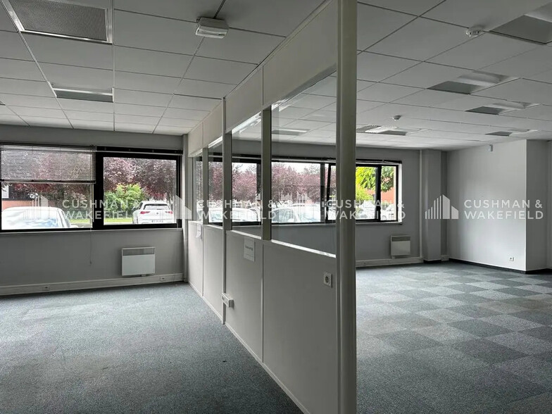 Bureau dans Oberhausbergen à vendre - Photo de l’immeuble – Image 3 sur 10
