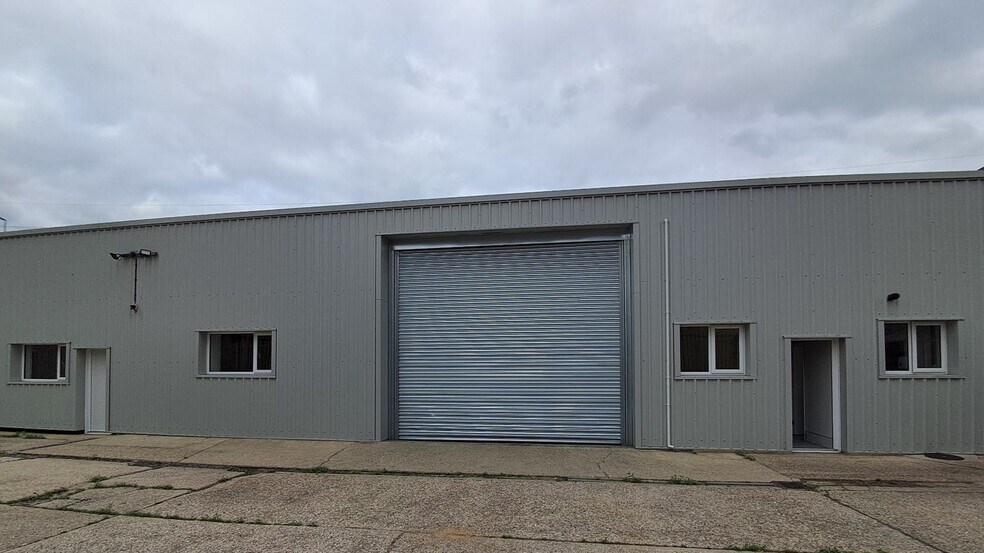 Arrowhead Rd, Reading à louer - Photo de l’immeuble – Image 2 sur 6