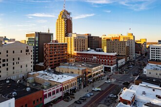 200 S Washington Sq, Lansing, MI - VUE AÉRIENNE vue de carte