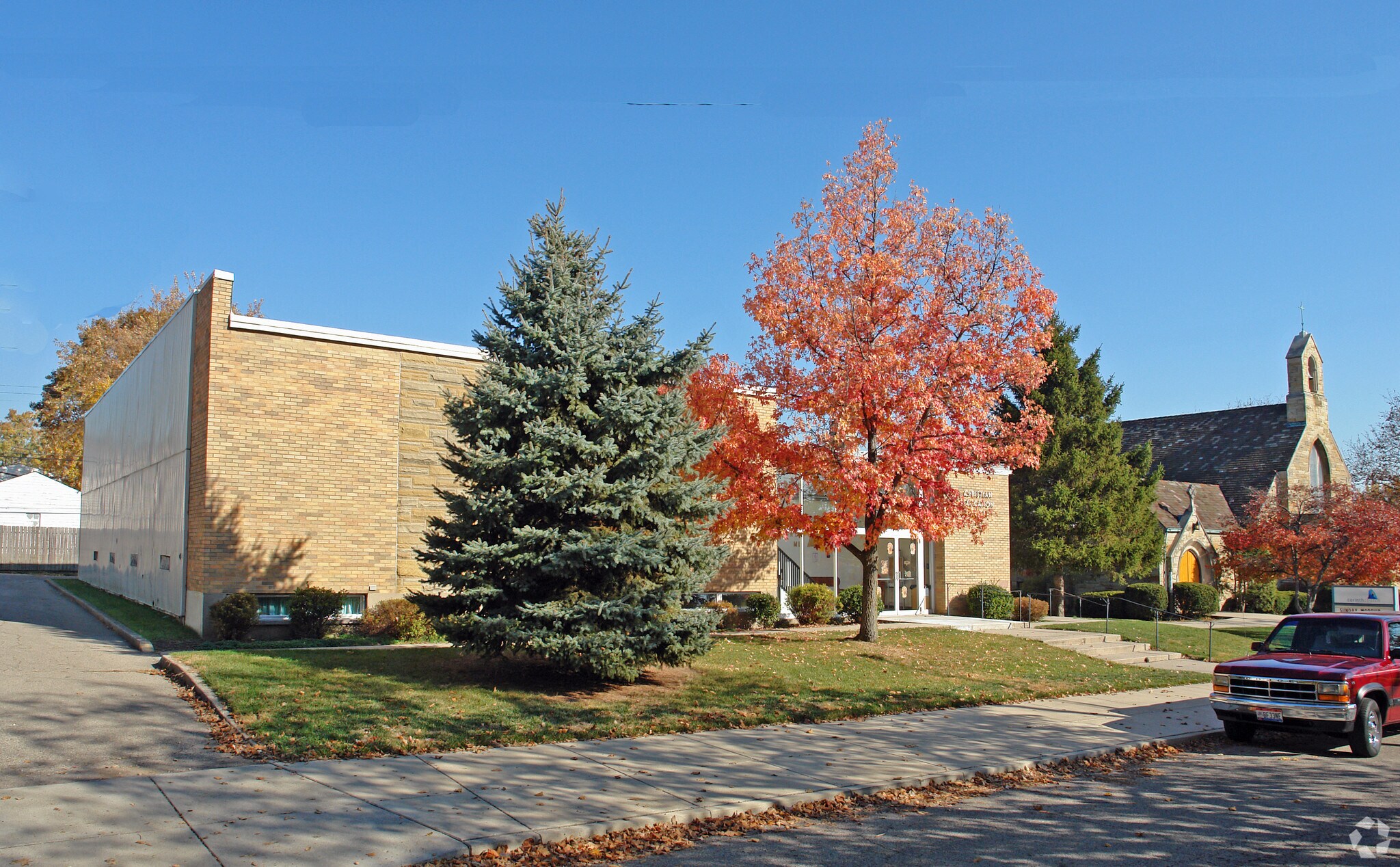 4269 Corinth Blvd, Dayton, OH à vendre Photo de l’immeuble– Image 1 sur 2