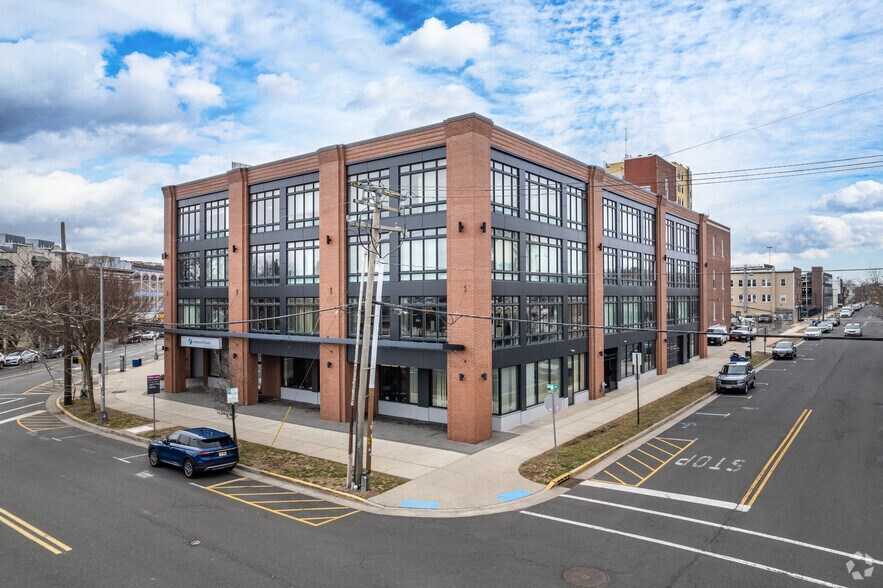 511 Cookman Ave, Asbury Park, NJ à vendre - Photo de l’immeuble – Image 3 sur 5