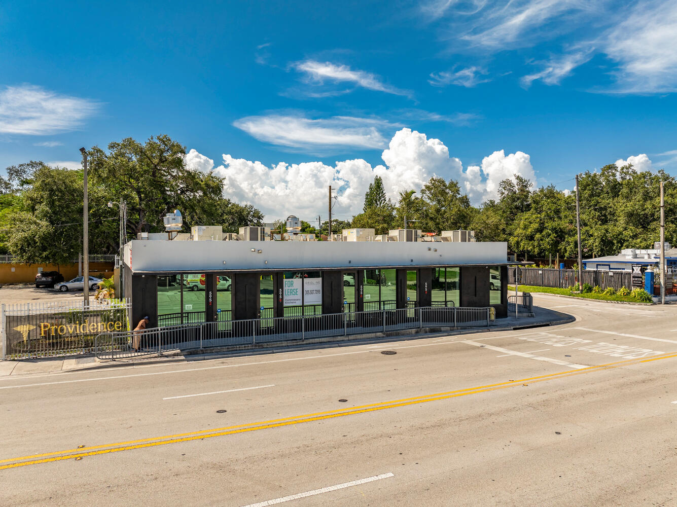 5952-5960 NE 2nd Ave, Miami, FL à louer Photo intérieure– Image 1 sur 7
