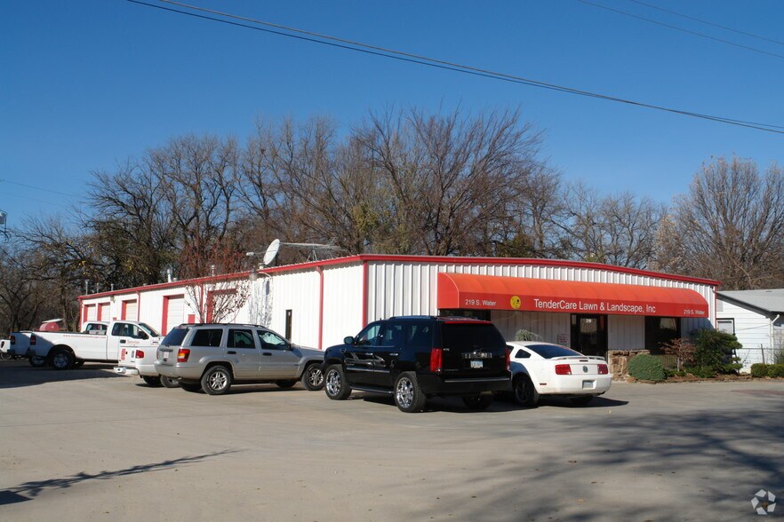219 S Water St, Derby, KS à vendre - Photo principale – Image 1 sur 2