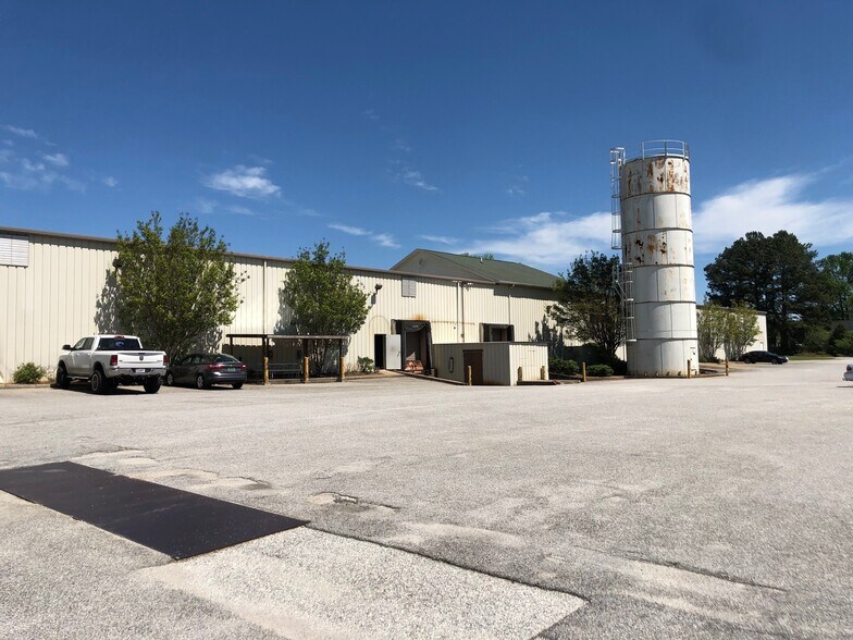 302 Alabama St, Auburn, AL à louer - Photo de l’immeuble – Image 2 sur 38