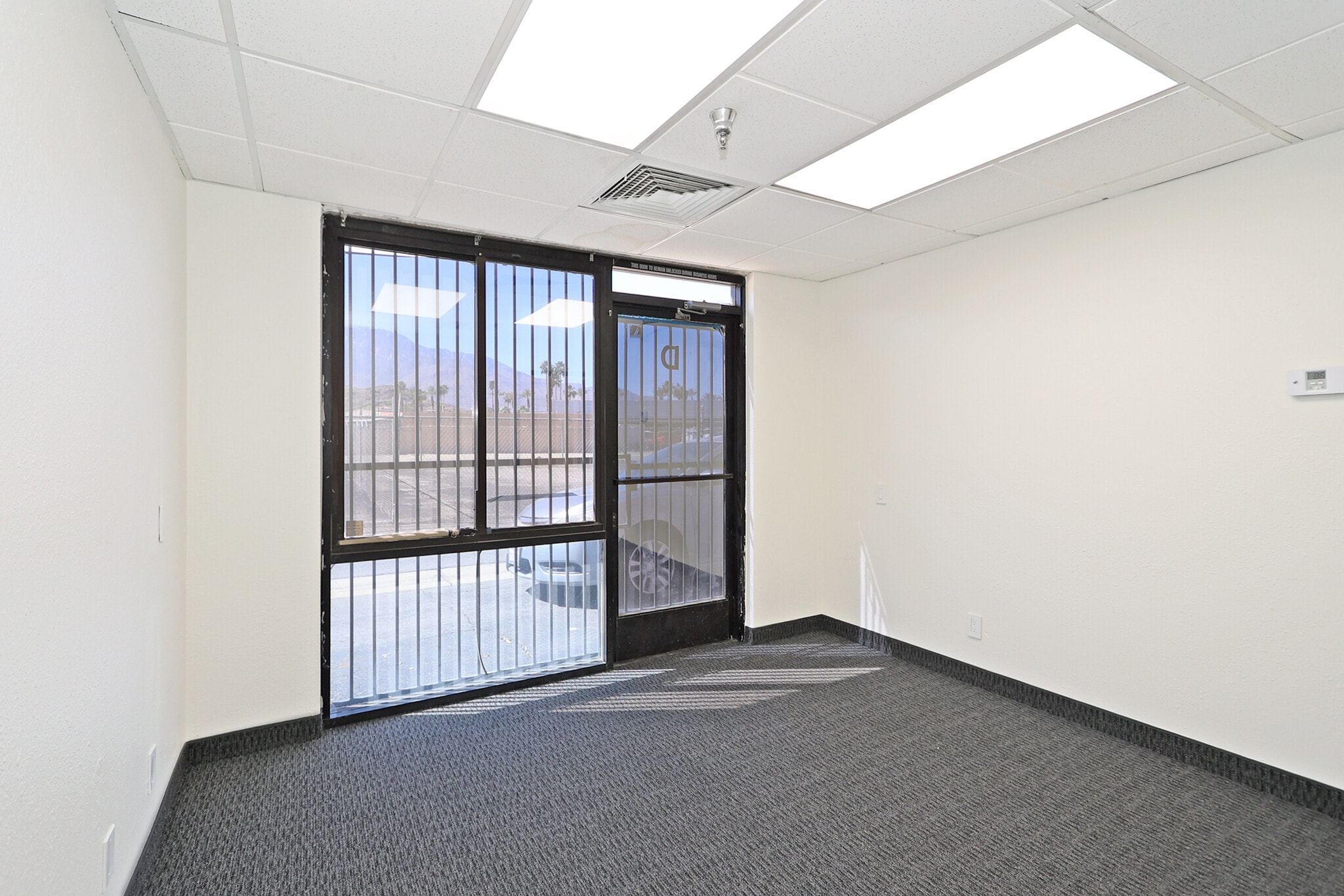 36665 Bankside Dr, Cathedral City, CA à louer Photo intérieure– Image 1 sur 5