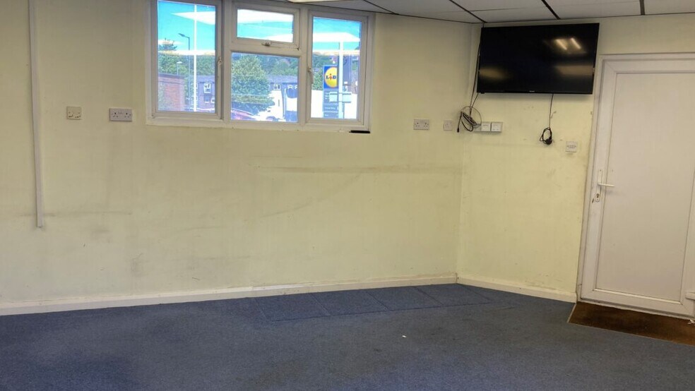 47 Desborough Av, High Wycombe à louer - Photo intérieure – Image 2 sur 3