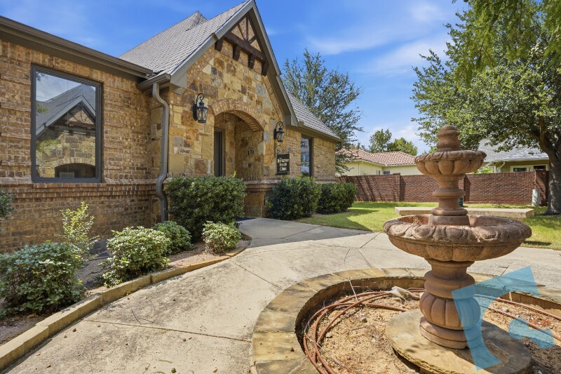 1120 Glade Rd, Colleyville, TX à louer - Photo de l’immeuble – Image 2 sur 12