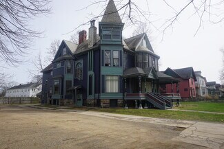 Plus de détails pour 324 Stuart Ave, Kalamazoo, MI - Logement à vendre