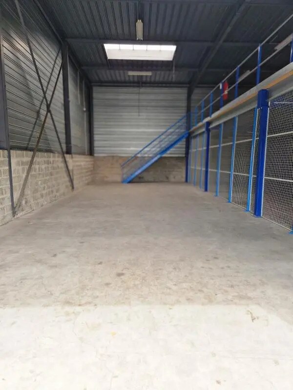 Bureau dans SAINT-OUEN-L'AUMONE à louer Photo intérieure– Image 1 sur 9