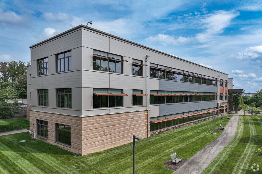 100 Global View Dr, Warrendale, PA à louer - Photo de l’immeuble – Image 3 sur 12