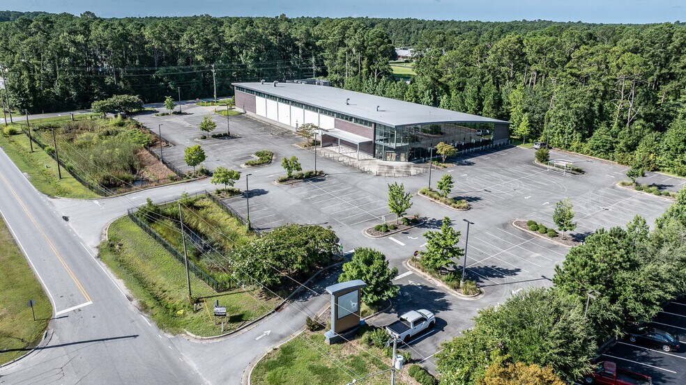 547 W Us-70 Hwy, Havelock, NC à louer - Photo principale – Image 1 sur 8