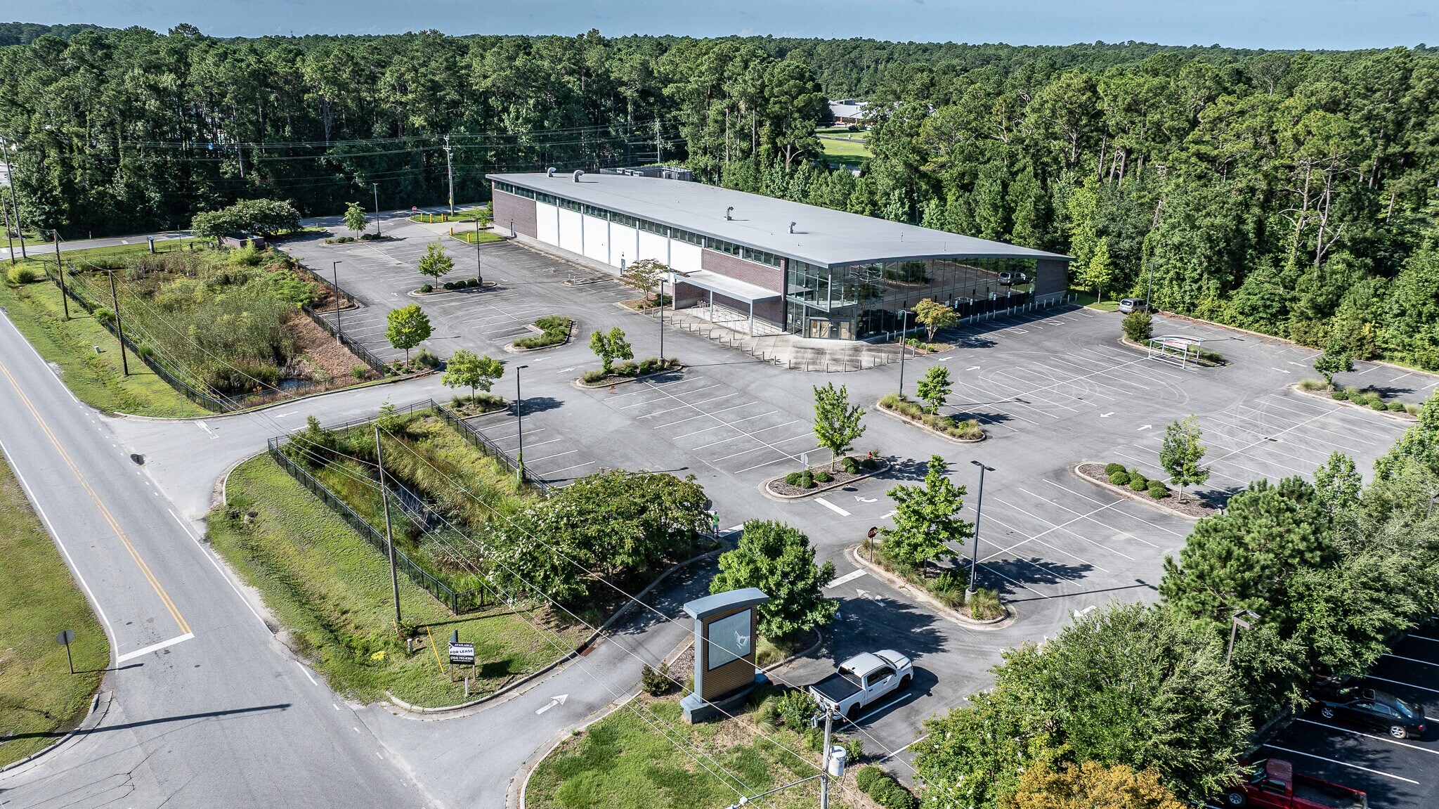 547 W Us-70 Hwy, Havelock, NC à louer Photo principale– Image 1 sur 9