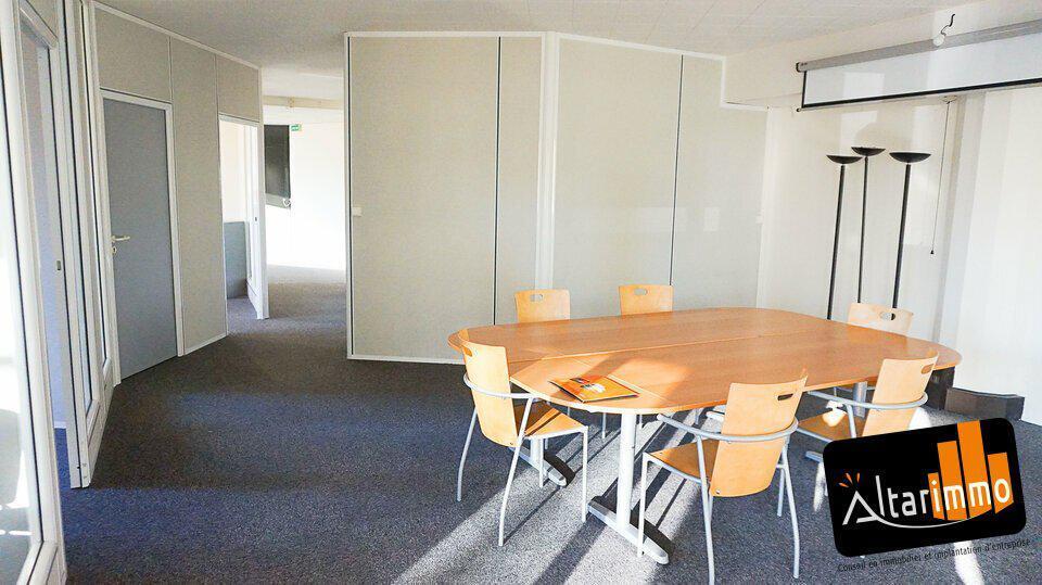 Bureau dans Saclay à vendre - Photo intérieure – Image 1 sur 6
