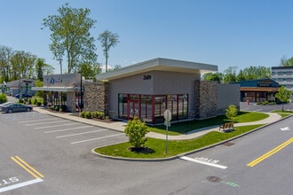 2627 South Rd, Poughkeepsie, NY à louer Photo intérieure– Image 1 sur 7