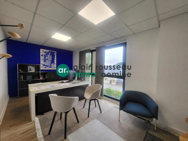 Plus de détails pour Bureau à louer