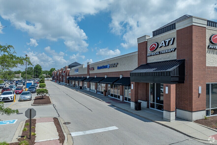 972-994 Brook Forest Ave, Shorewood, IL à louer - Photo principale – Image 2 sur 2