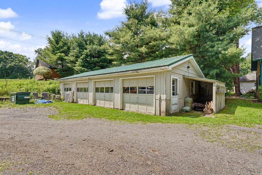 4344 W Summit St, Lakewood, NY à vendre - Photo de l’immeuble – Image 3 sur 13