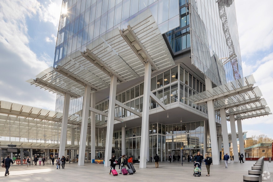 32 London Bridge St, Londres à louer - Photo de l’immeuble – Image 2 sur 21