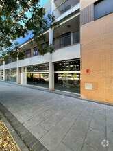 Local commercial dans Alcalá de Henares, Madrid à louer Photo intérieure– Image 2 sur 4