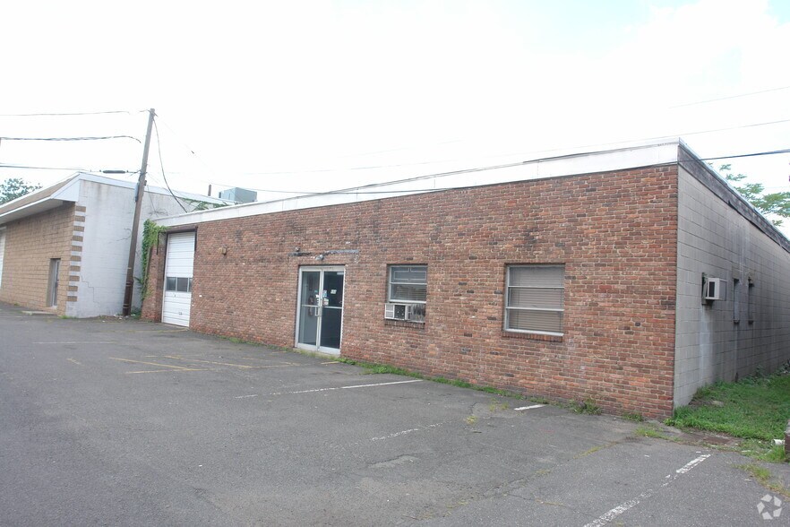 650 W 1st Ave, Roselle, NJ à vendre - Photo principale – Image 1 sur 2