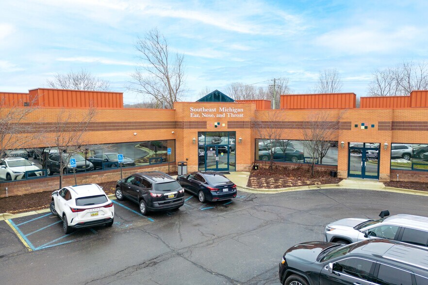 6810-6850 N Haggerty Rd, Canton Township, MI à louer - Photo principale – Image 1 sur 15