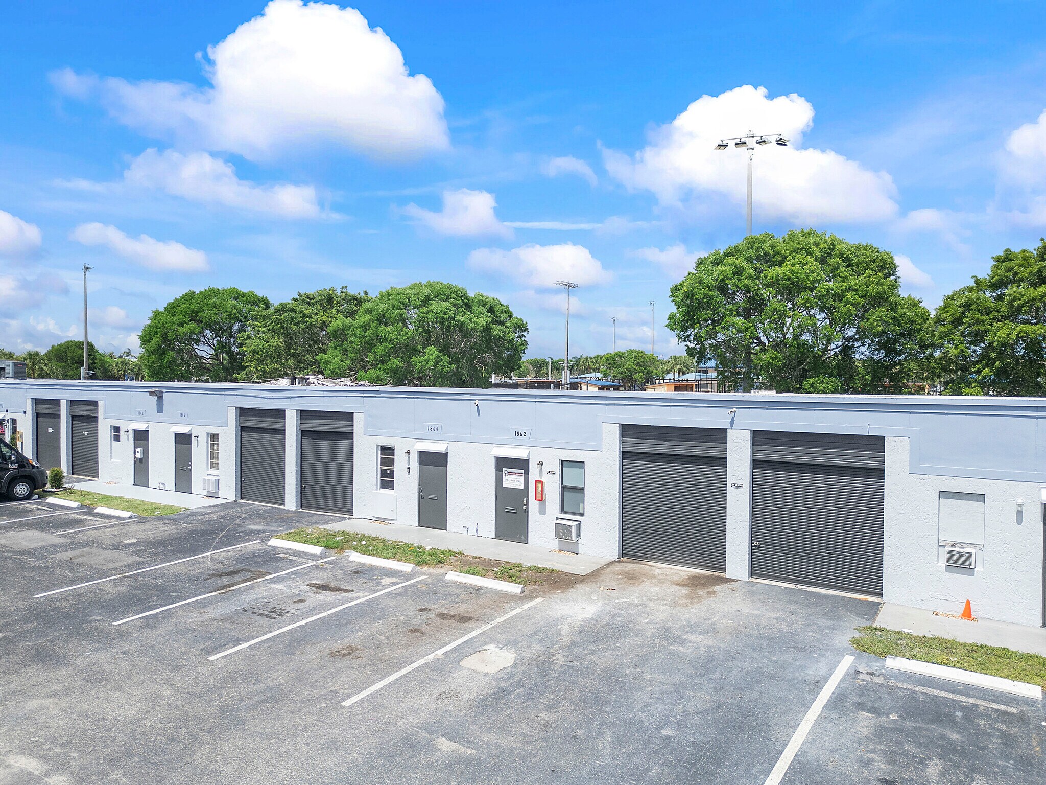 1900-1922 NW Mears Pky, Margate, FL à louer Photo principale– Image 1 sur 5