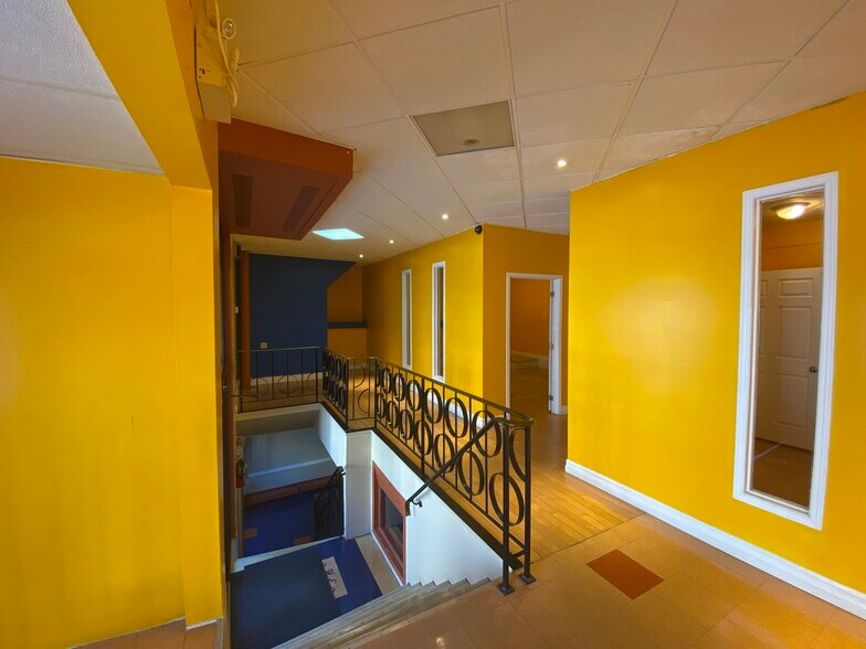 15 Montreal St, Kingston, ON à louer - Photo de l’immeuble – Image 2 sur 7