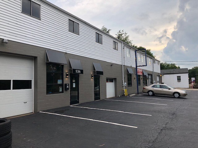 534-536 Valley Brook Rd, Venetia, PA à louer - Photo de l’immeuble – Image 3 sur 14