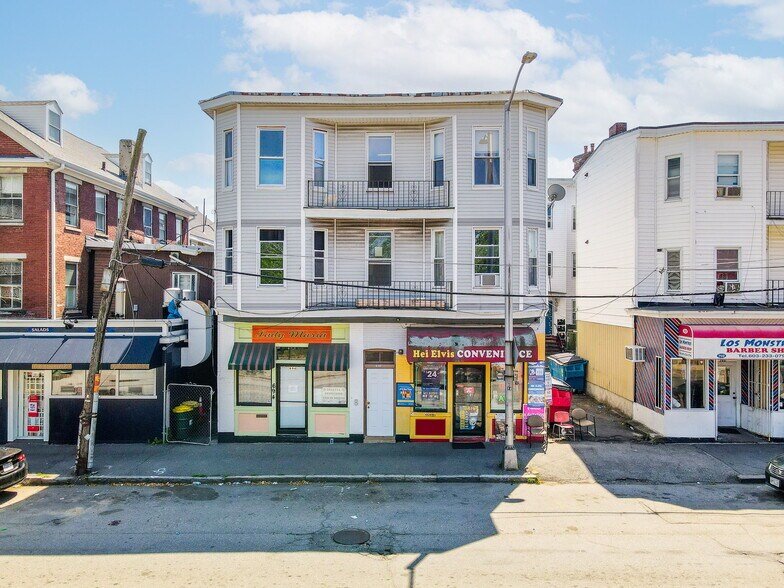 694-698 Merrimack St, Lowell, MA à vendre - Photo de l’immeuble – Image 1 sur 10