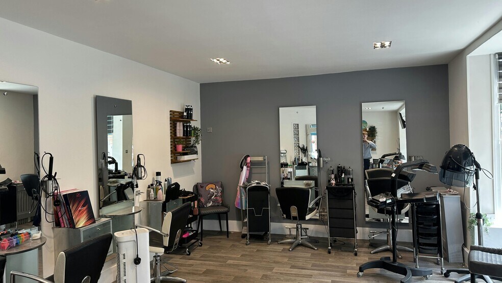 4 Park Rd, Kenilworth à vendre - Photo de l’immeuble – Image 2 sur 11