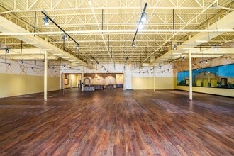 33550 US Highway 19 N, Palm Harbor, FL à louer Photo intérieure– Image 2 sur 35