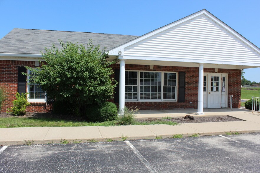 7984 W State Road 32, Lebanon, IN à louer - Photo de l’immeuble – Image 2 sur 15