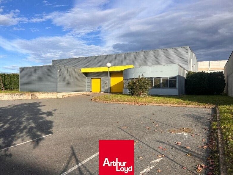 Local d'activités dans Belleville-en-Beaujolais à vendre - Photo de l’immeuble – Image 2 sur 9