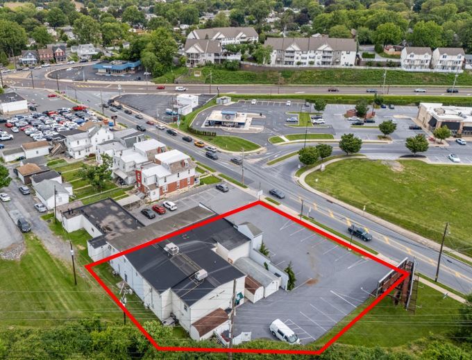 60 Shillington Rd, Sinking Spring, PA à vendre - Photo de l’immeuble – Image 3 sur 26