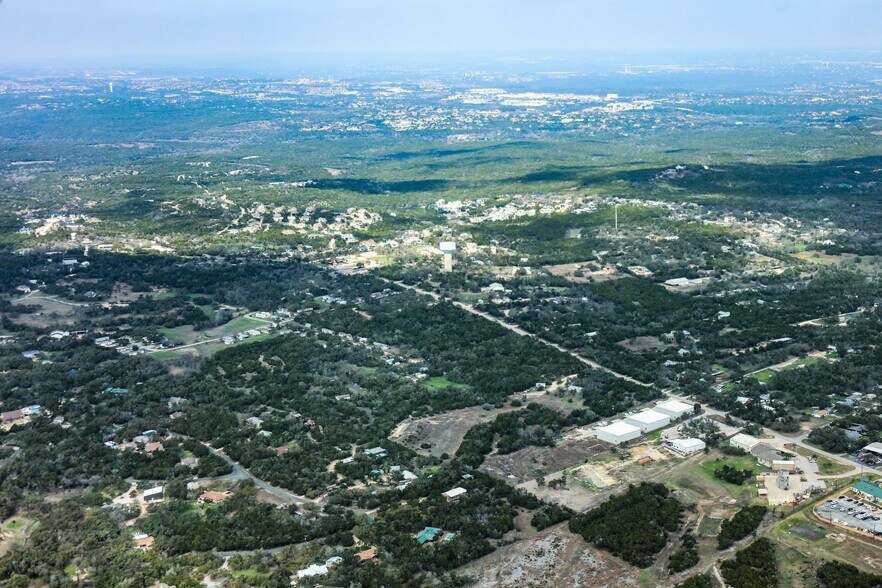9501 Circle Dr, Austin, TX à vendre - Photo de l’immeuble – Image 3 sur 5