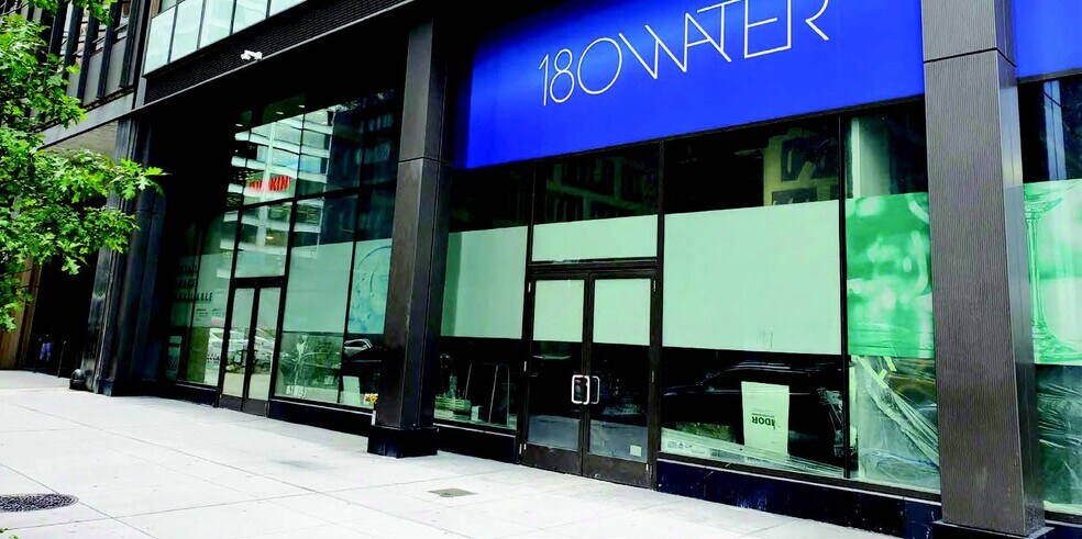 180 Water St, New York, NY à louer - Photo de l’immeuble – Image 3 sur 4