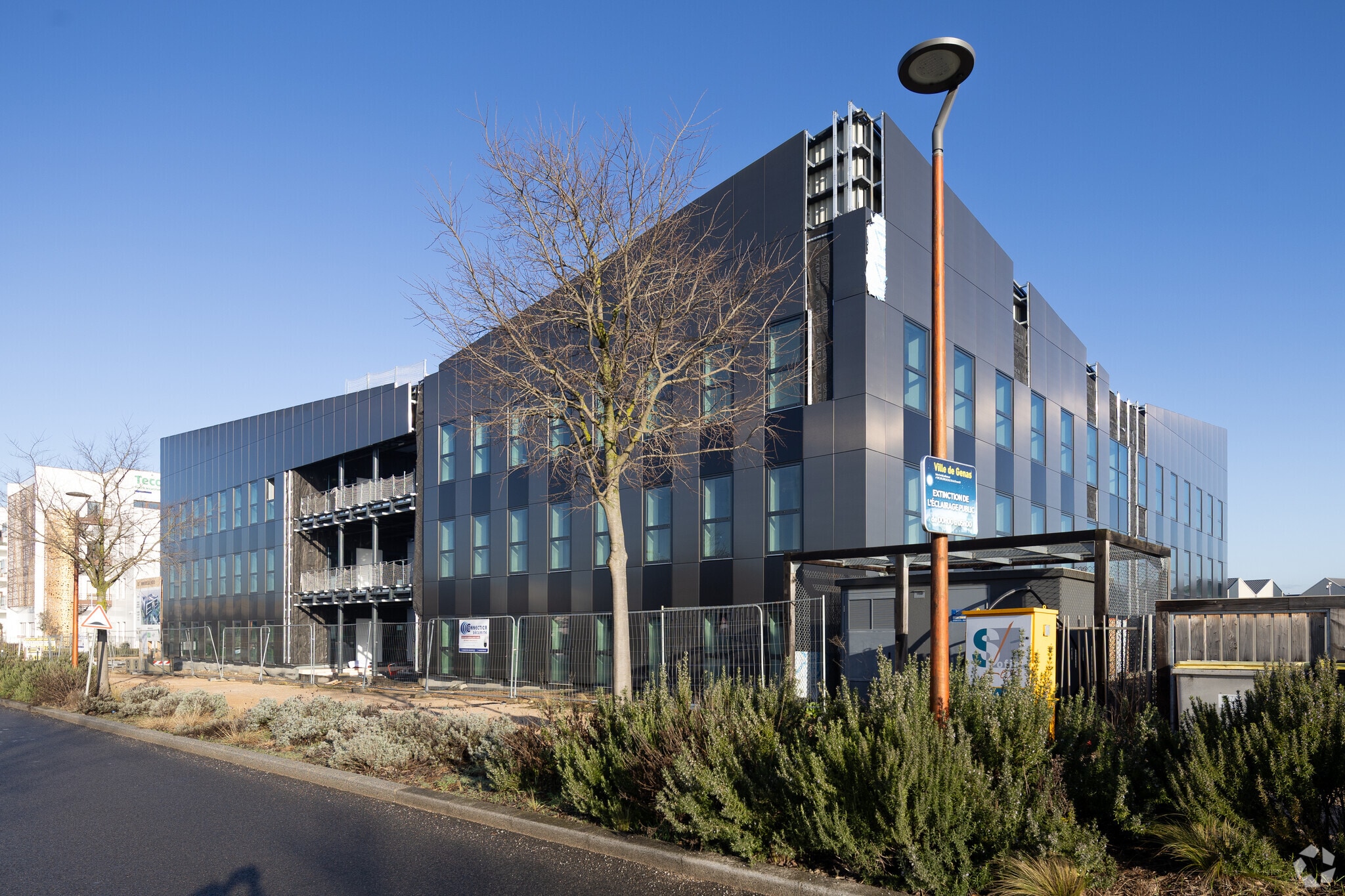 2 Bis Rue Marcel Dassault, Genas à vendre Photo principale– Image 1 sur 8