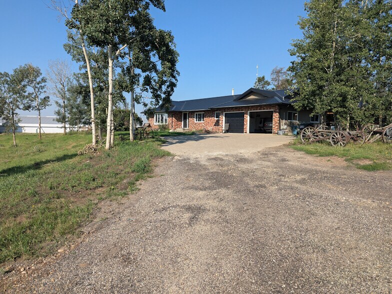 57120 AB-28, Sturgeon County, AB à vendre - Photo de l’immeuble – Image 2 sur 18