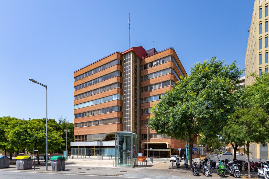 Avinguda De La Gran Via De L'hospitalet, 8, L'Hospitalet de Llobregat, Barcelona à vendre - Photo de l’immeuble – Image 3 sur 6