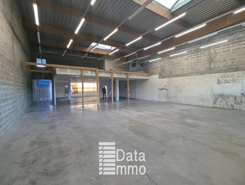 3 Rue Des Coutures, Torcy à louer - Photo de l’immeuble – Image 3 sur 8