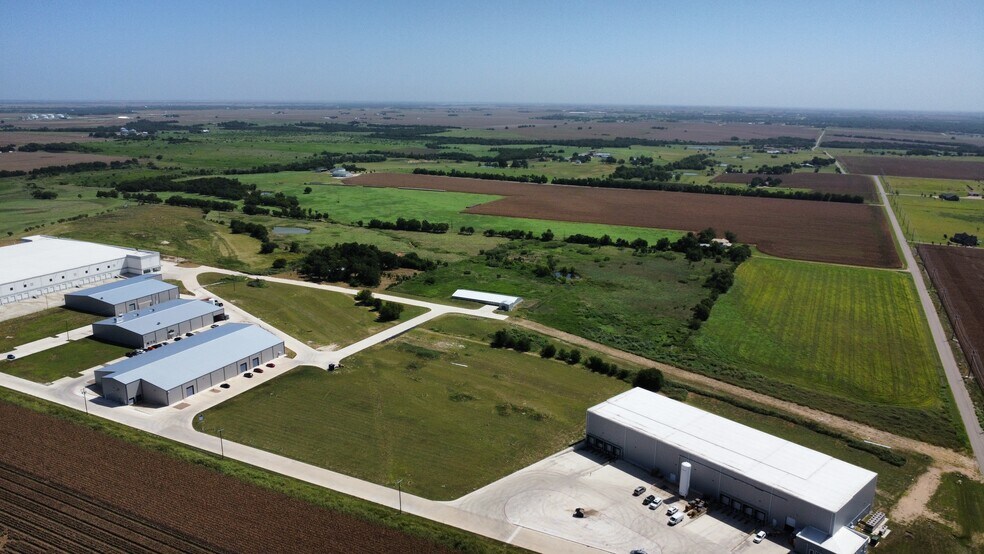 120 Bfg 9000 Way, Taylor, TX à louer - Aérien – Image 2 sur 5