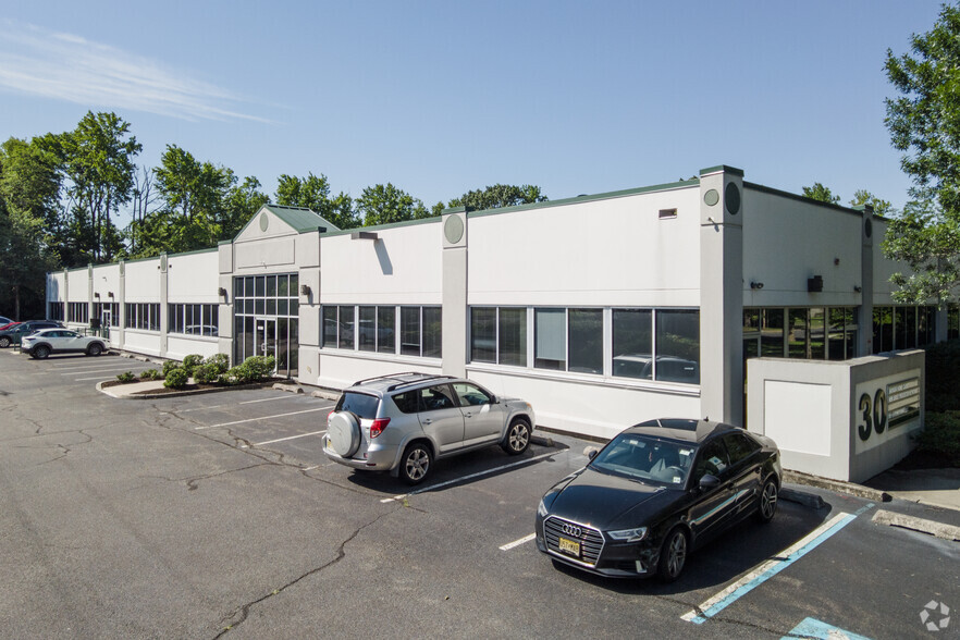 30 Park Rd, Tinton Falls, NJ à louer - Photo de l’immeuble – Image 1 sur 6
