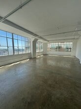 1206 S Maple Ave, Los Angeles, CA à louer Photo intérieure– Image 1 sur 5