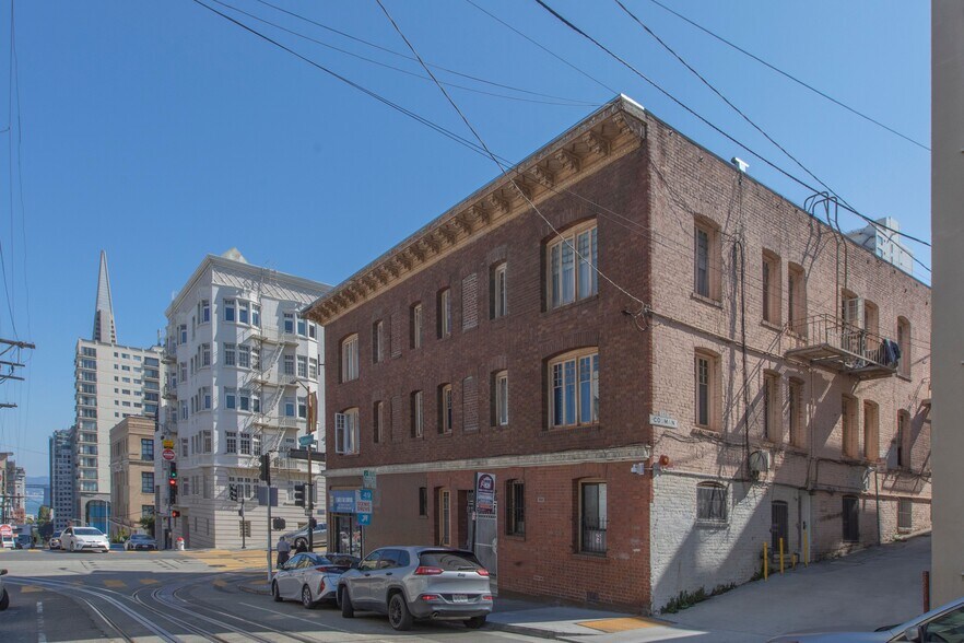 1059-1099 Powell St, San Francisco, CA à louer - Photo de l’immeuble – Image 3 sur 7
