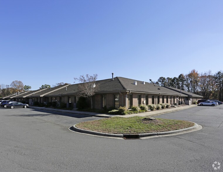 411-511 N Wendover Rd, Charlotte, NC à vendre - Photo de l’immeuble – Image 2 sur 25