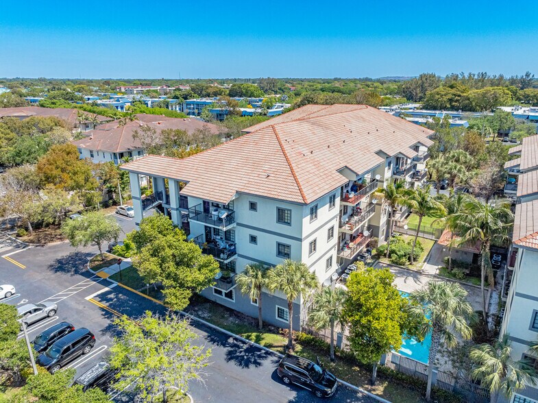 2801-2851 Riverside Dr, Coral Springs, FL à vendre - Photo de l’immeuble – Image 2 sur 27