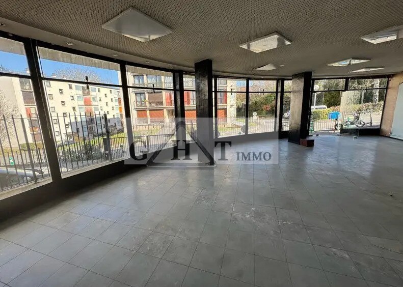 Local commercial dans Palaiseau à louer Photo de l’immeuble– Image 1 sur 7