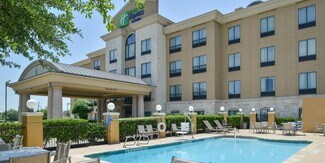 Plus de détails pour 102 Spencer Ln, San Antonio, TX - Hôtellerie à vendre