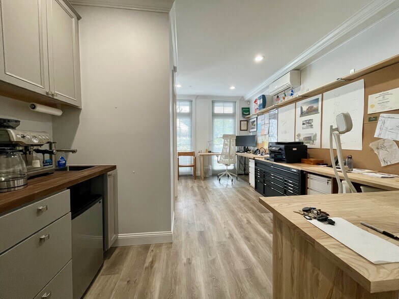 4 Armonk St, Greenwich, CT à vendre - Photo de l’immeuble – Image 2 sur 23