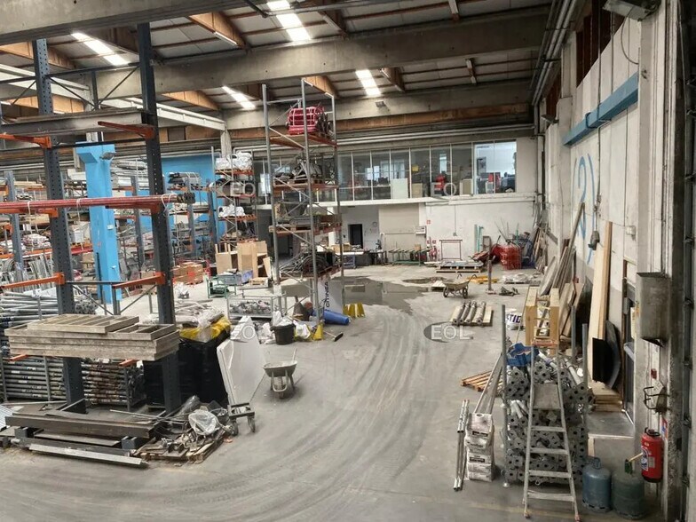 Industriel/Logistique dans Saint-Priest à louer - Photo de l’immeuble – Image 3 sur 31